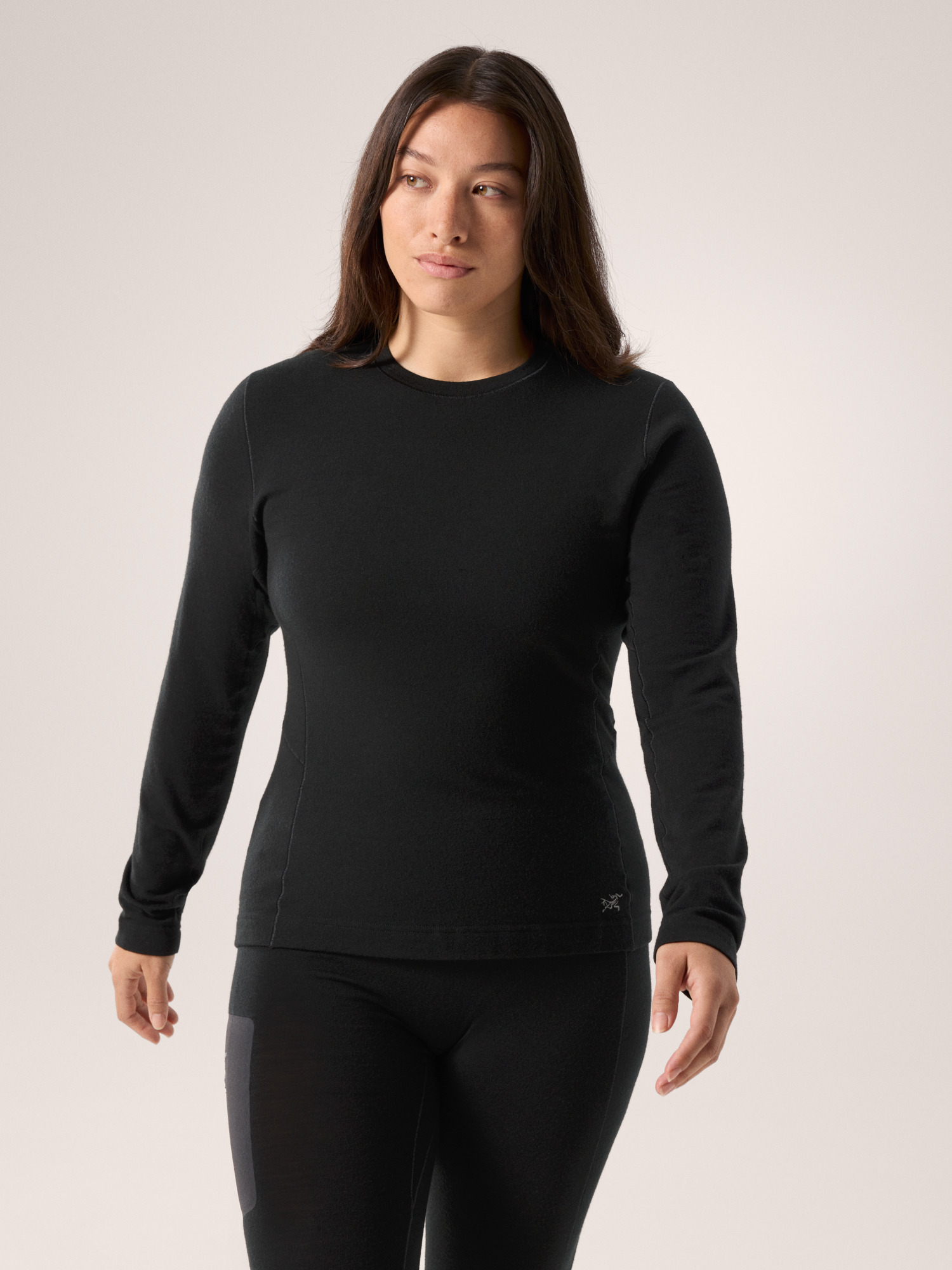 F25-X000008474-Satoro-Merino-Wool-Crew-Neck-LS-Black-Women-s-Front-View
