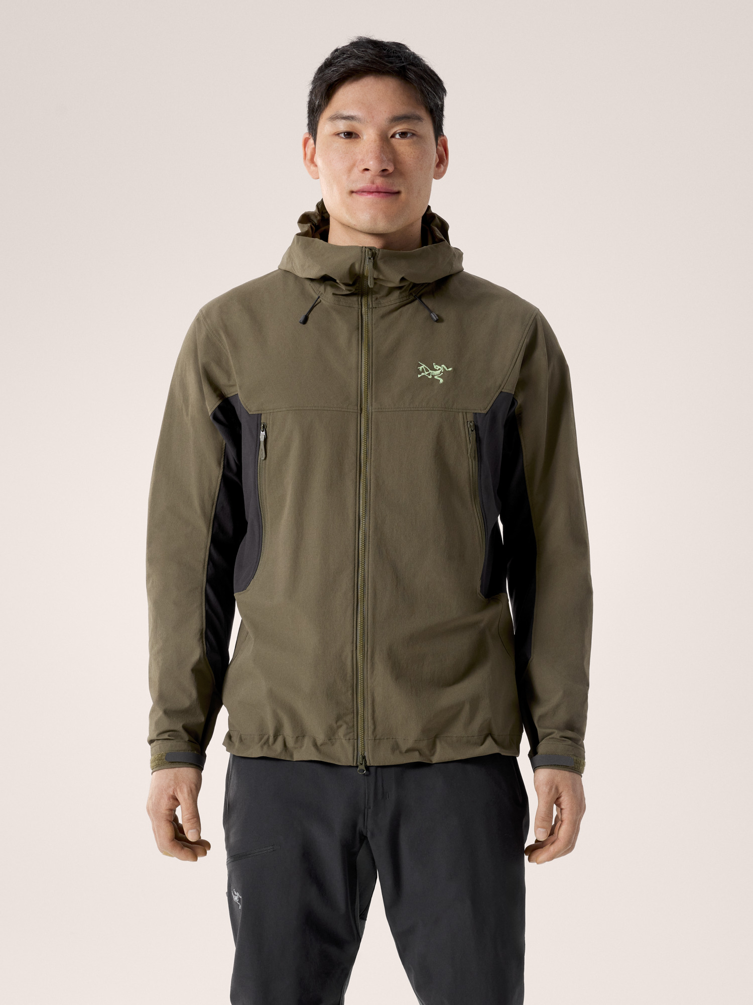 S26-X000009570-Serratus-Hoody-Spotlight-Front-View