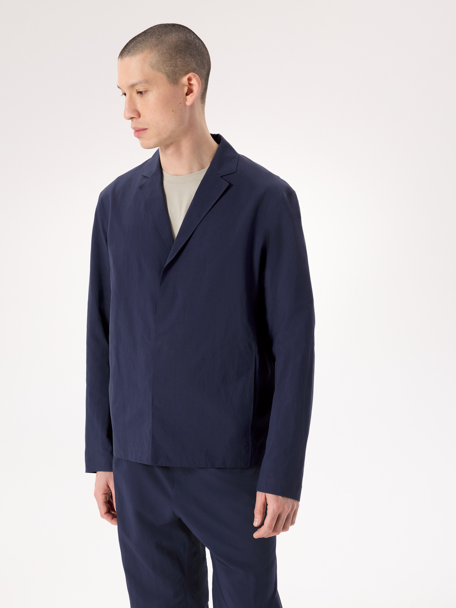 S26-X000010322-Spere-SL-Blazer-Passport-Front-View