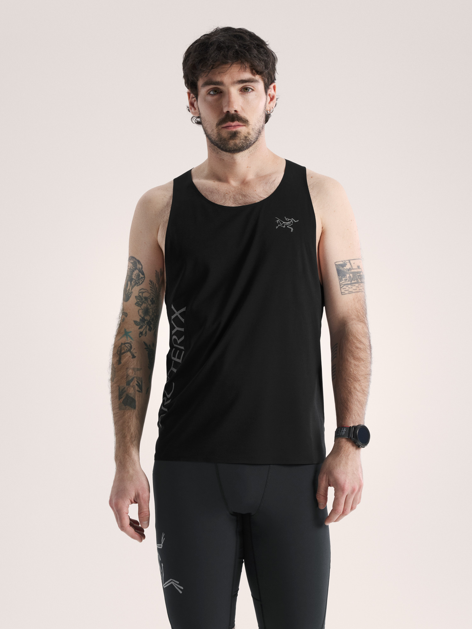 S26-X000010344-Norvan-Downword-Logo-Tank-Black-Front-View