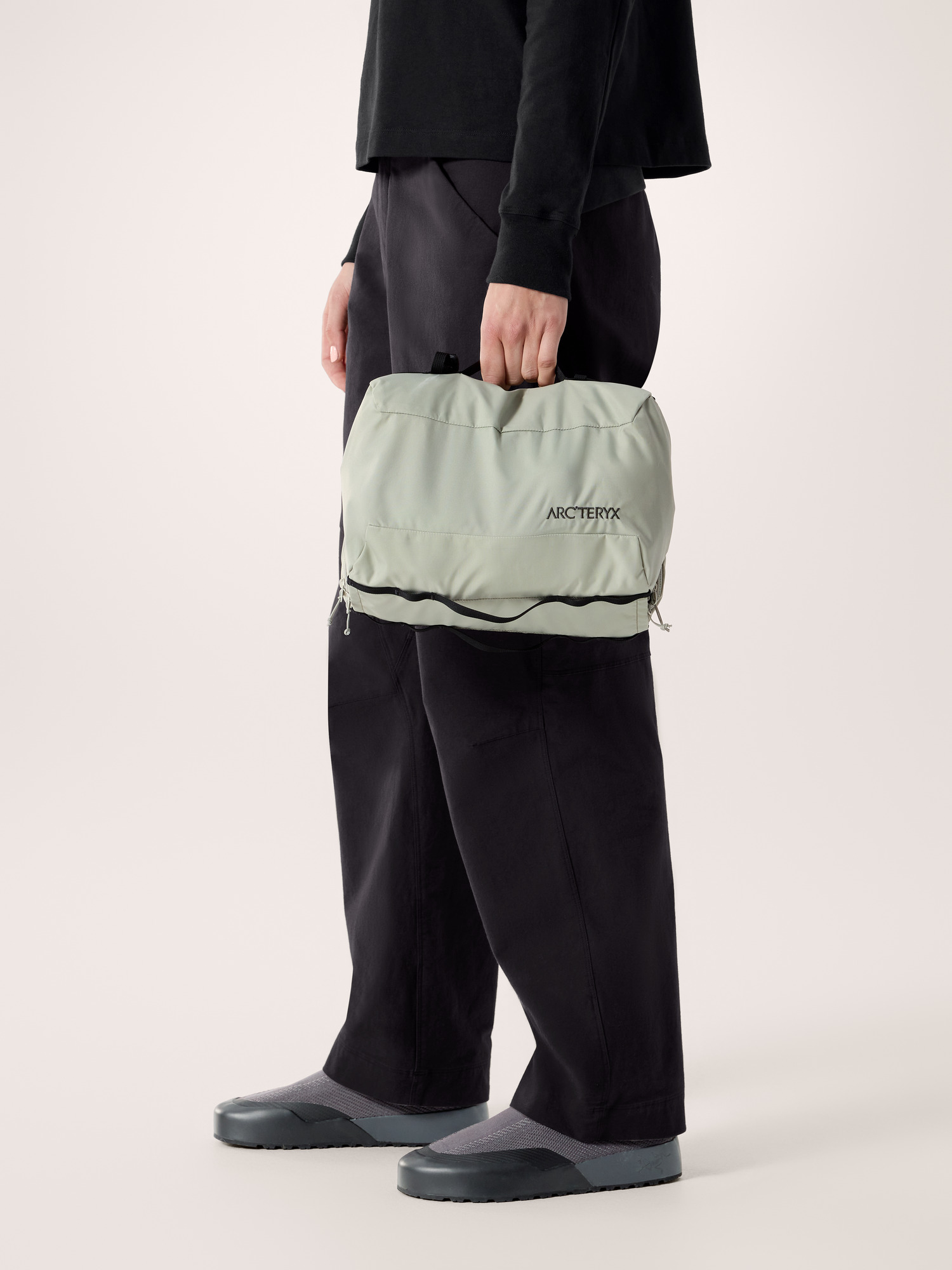S26-X000010350-Index-10-Gear-Organizer-Habitat-Front-View